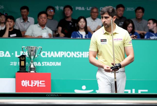 마르티네스가 샷을 준비하고 있다. /사진=PBA 투어 제공