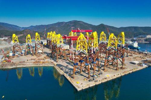 SK오션플랜트 야드에서 해상풍력 하부구조물을 제작하고 있는 모습. SK오션플랜트