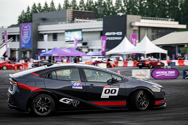 윤여환은 프리우스 PHEV의 강점으로 '예측 가능함과 민첩성'을 언급했다. 사진: 정인성 작가(@웨이브진)