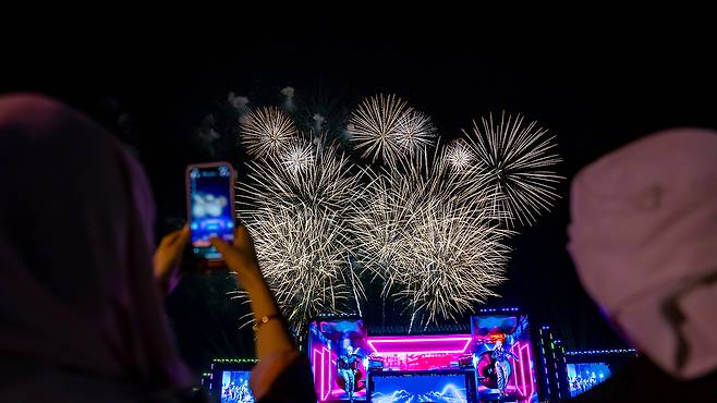 두바이 전역으로 화려한 불꽃놀이부터 대규모 세일 이벤트가 진행되는 DSF. 사진제공|VisitDubai