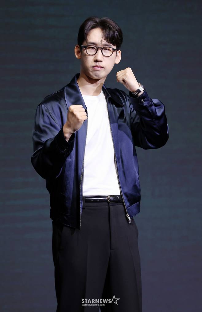 배우 이상진이 8일 서울 영등포구 콘래드 호텔에서 진행된 디즈니+ 드라마 '파인: 촌뜨기들' 제작발표회에 참석해 포즈를 취하고 있다. /2025.07.08 /사진=김휘선 hwijpg@