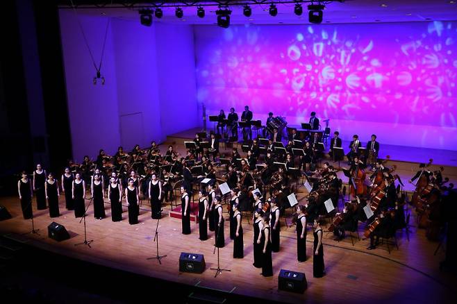과천시립예술단 공연이 진행되고 있다. 사진=과천문화재단