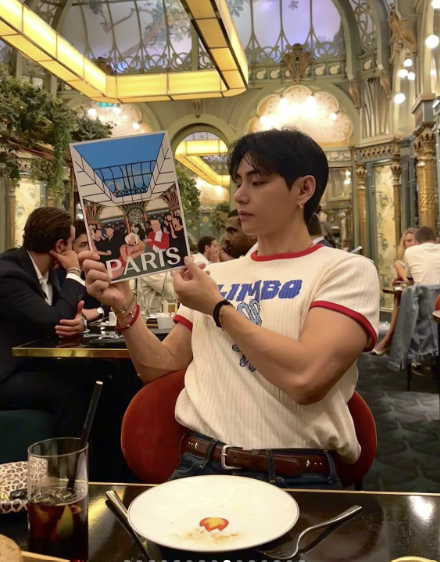 방탄소년단 뷔. 사진 | 뷔 SNS