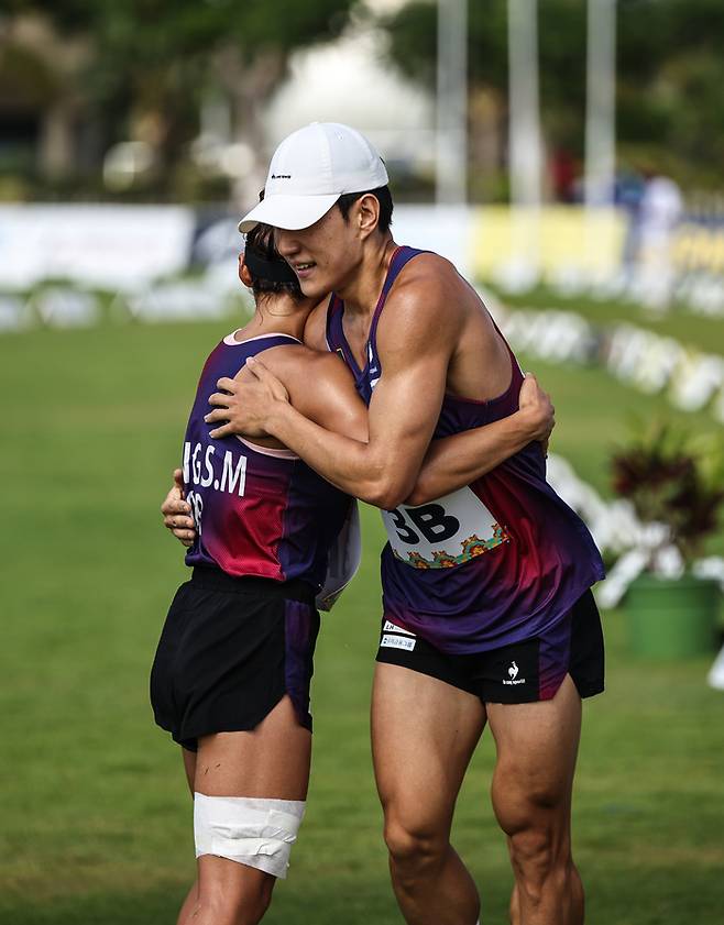 근대5종 성승민·서창완이 2025 계주 세계선수권대회 시니어 혼성계주에서 동메달을 차지했다. 사진 | 대한근대5종연맹