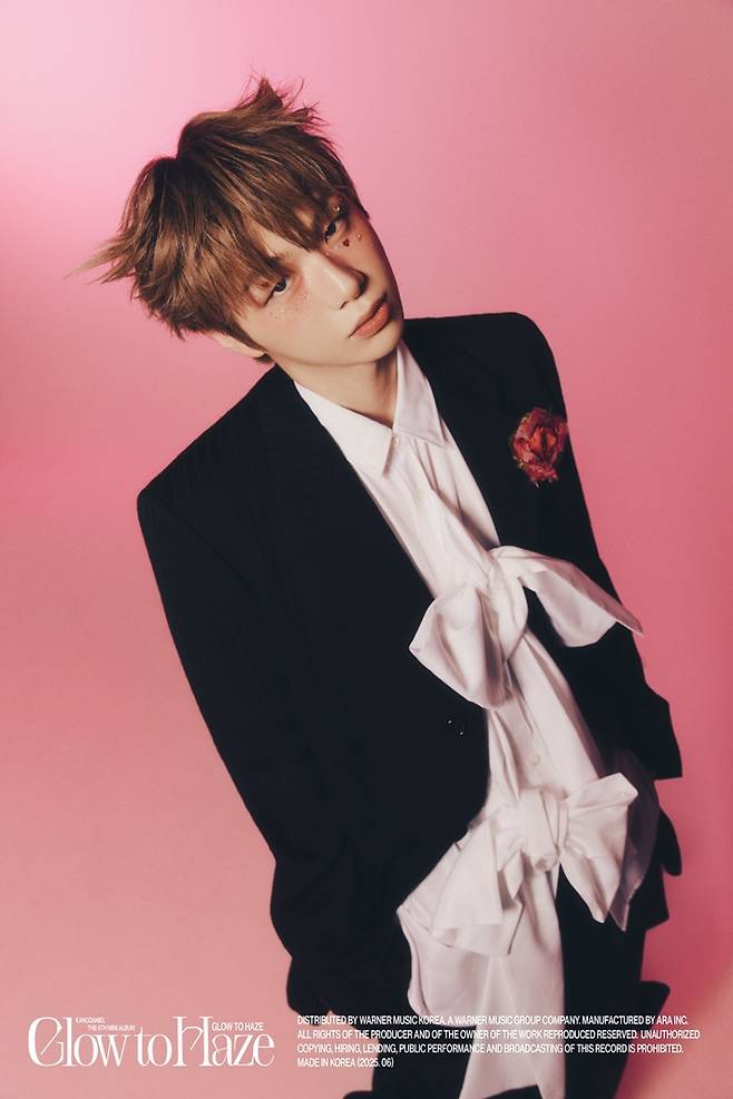 라틴 리듬과 몽환적인 알앤비 사운드가 어우러진, 세련된 멜로디와 부드러운 그루브의 탑라인이 특징인 '에피소드'가 이번 앨범 타이틀곡이다. ARA 제공