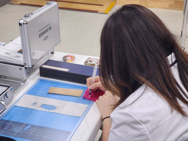 국립민속박물관 파주관 ‘보존과학자의 가방’ 프로그램 모습. 국립민속박물관 제공