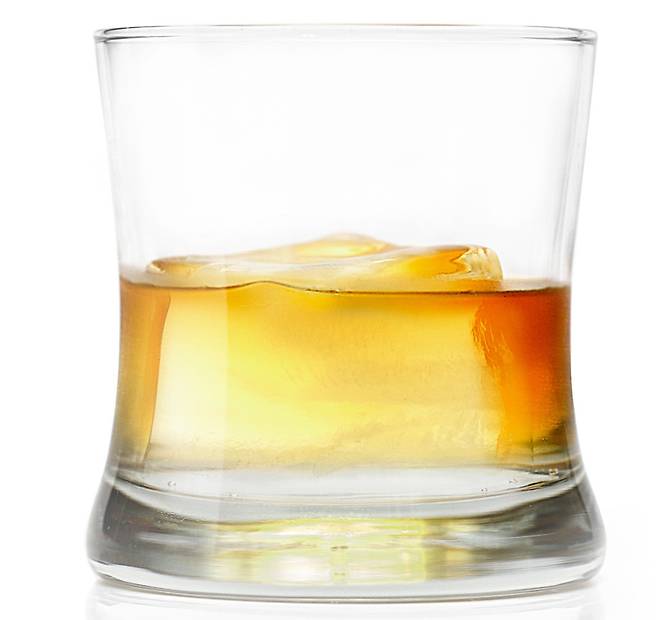 위스키 온더록스. 위키미디어 제공