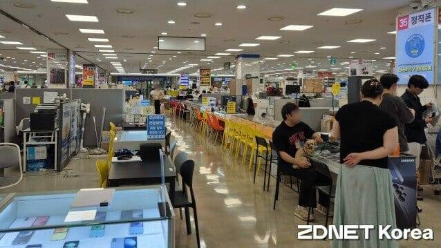 신도림 테크노마트 휴대폰 집단상가. (사진=진성우 기자)