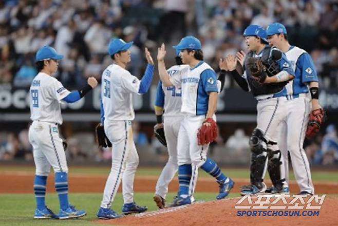 니혼햄은 최근 8경기에서 7승을 올리는 상승세를 이어가고 있다. 2위 소프트뱅크에 2.5경기 앞선 1위를 달리고 있다. 사진캡처=니혼햄 파이터스 SNS