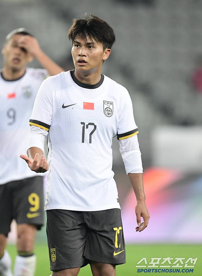 7일 축구대표팀이 용인미르스타디움에서 동아시안컵 중국과 첫 경기를 펼쳤다. 중국 축구대표팀 17번 콰이지원. 용인=송정헌 기자songs@sportschosun.com/2025.07.07/