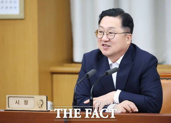 이장우 대전시장이 14일 주간업무회의를 주재하고 있다. /대전시