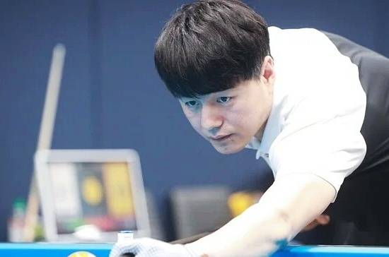 강상구는 드림투어 개막전 16강에서 만난 김진태와 불꽃튀는 접전 끝에 승리를 거두고 8강 진출에 성공했다. (사진=PBA)