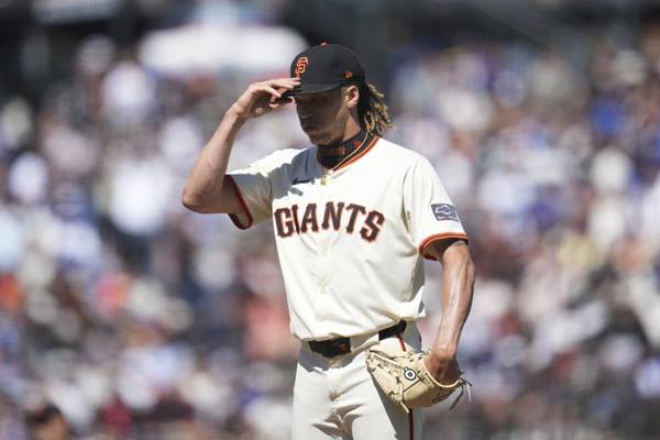 비벤스는 11회초 빗맞은 타구들을 유도했지만, 안타가 됐다. 사진= AP= 연합뉴스 제공