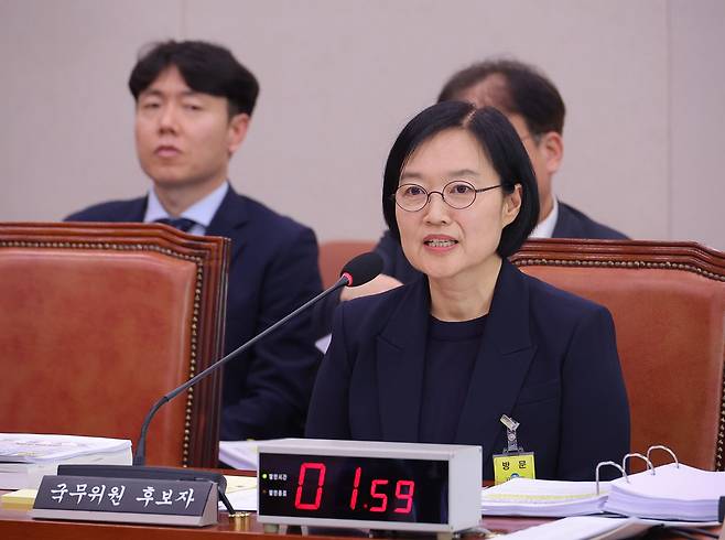 한성숙 중소벤처기업부 장관 후보자가 15일 인사청문회에서 답변하고 있다 / 연합뉴스.