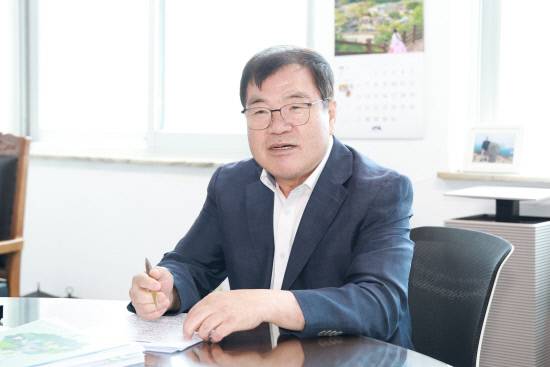 이승화 산청군수 인터뷰 모습