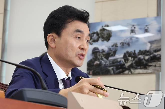 안규백 국방부 장관 후보자가 15일 오전 서울 여의도 국회 국방위원회 전체회의장에서 열린 인사청문회에 출석해 의원 질의에 답하고 있다. 2025.7.15/뉴스1 ⓒ News1 이광호 기자