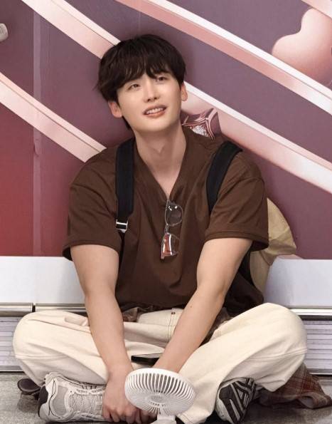 이종석 소셜미디어