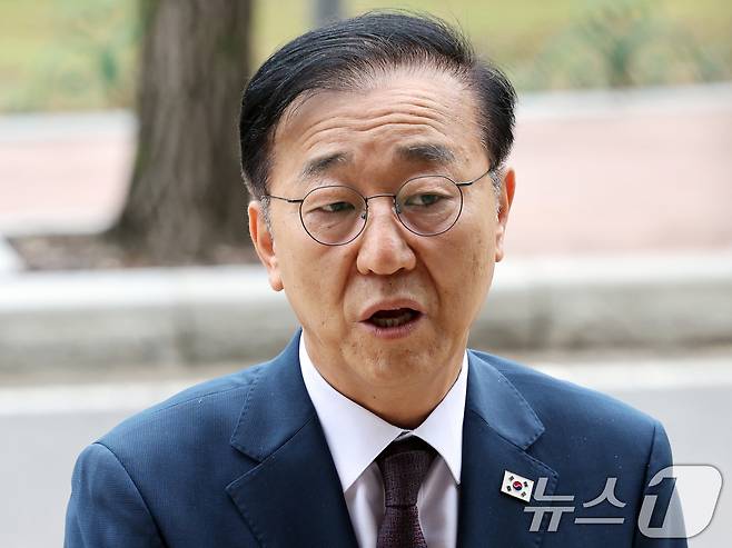 김윤덕 국토교통부 장관 후보자가 15일 오전 경기 과천시 정부과천청사에 마련된 인사청문회 사무실로 출근하며 소감을 밝히고 있다. 2025.7.15/뉴스1 ⓒ News1 황기선 기자