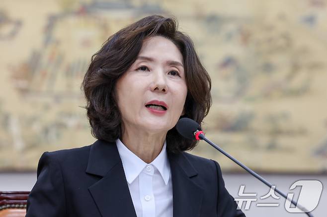 이진숙 사회부총리 겸 교육부 장관 후보자가 16일 오전 서울 여의도 국회 교육위원회에서 열린 인사청문회에서 의원 질의에 답하고 있다. 2025.7.16/뉴스1 ⓒ News1 안은나 기자