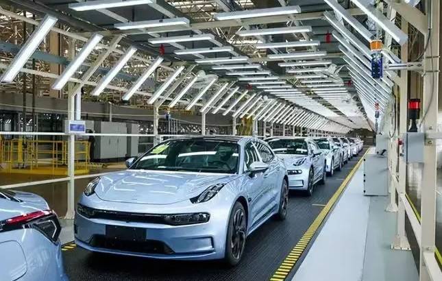 저장지리 산하 고급전기차 지커 생산공장(사진출처: 저장지리 홈페이지 캡처) 2025.07.16