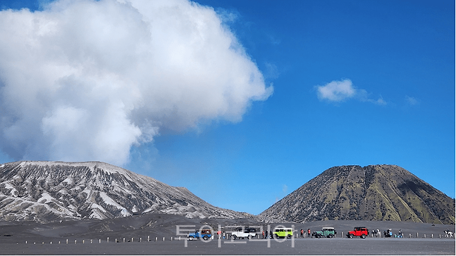 브로모 화산과 바톡산(Mount Batok)