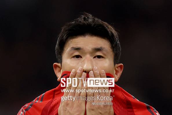 ▲ 토트넘 관련 소식을 전하는 영국 '더 보이 홋스퍼'는 16일(한국시간) 이탈리아 매체 '투토 메르카토 웹'의 보도를 인용해 "토트넘은 김민재 영입전에 돌입했다. 이미 토트넘은 몇 년 동안 김민재를 주시해 왔으며, 과거에도 영입 시도를 했던 바 있다"라고 전했다.