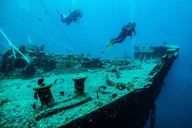 2차 세계대전 당시인 1941년 10월 6일 이집트 홍해에서 독일 군의 폭격을 맞고 침몰한 영국 화물 증기선 '시슬곰(Thistlegorm)'에 대한 발굴 작업이 진행되고 있다. 샤름 엘 셰이크=타스 연합뉴스