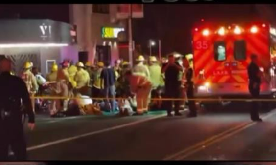 미국 로스앤젤레스주 이스트 할리우드에서 차량이 인파에게 돌진하는 사건이 발생했다. 인스타그램