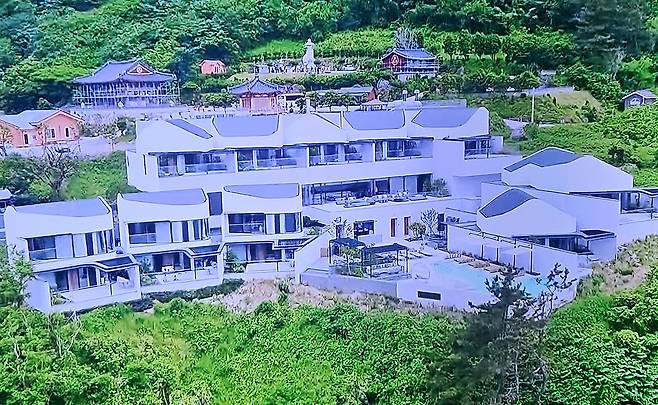 김준호 김지민이 신혼여행 리허설 숙박지. /SBS-TV캡쳐