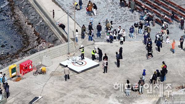 사진은 올해 비양도에서 진행된 드론배송 서비스가 진행되는 모습. (사진=제주특별자치도)