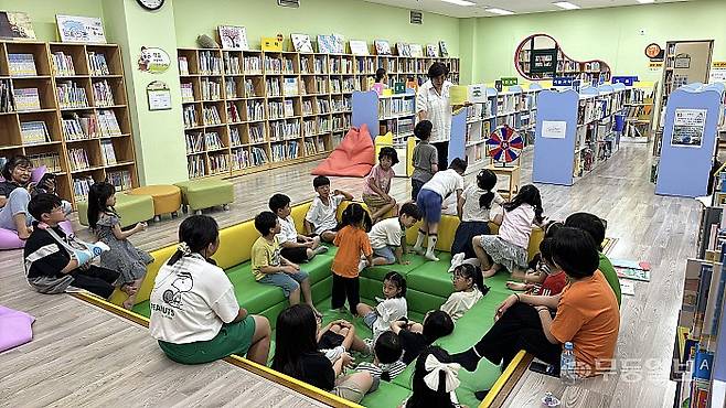 상록도서관이 지난해 진행한 여름방학 독서교실 프로그램