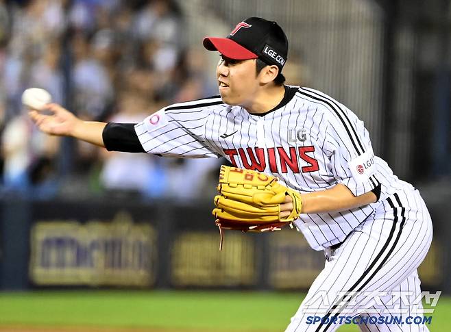 19일 잠실야구장에서 열린 롯데와 LG의 경기, LG 박명근이 역투하고 있다. 잠실=허상욱 기자wook@sportschosun.com/2025.07.19/