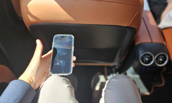 더 뉴 CLA 2열 무릎공간. 코펜하겐=서재근 기자