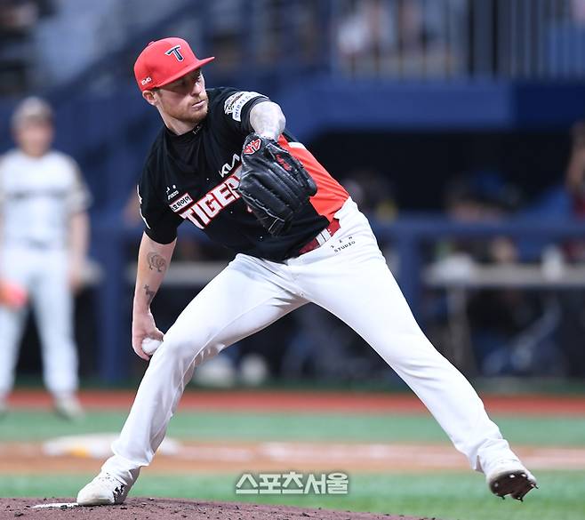 KIA 선발투수 올러가 25일 고척스카이돔에서 열린 2025 KBO리그 키움과 경기에서 역투하고 있다. 고척 | 최승섭기자 thunder@sportsseoul.com