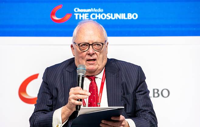 2023년 5월 17일 서울 중구 신라호텔에서 열린 아시안리더십콘퍼런스(세션: 미국의 외교 정책과 2024년 대선)에서 에드윈 퓰너 헤리티지재단 아시아연구센터 회장이 발언하고 있다. /김지호 기자