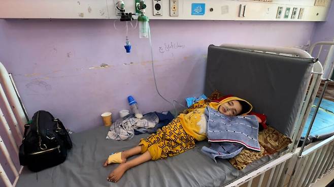 라잔 아부 자헤르가 지난달 23일 병원에 누워있다. 시엔엔 누리집 갈무리