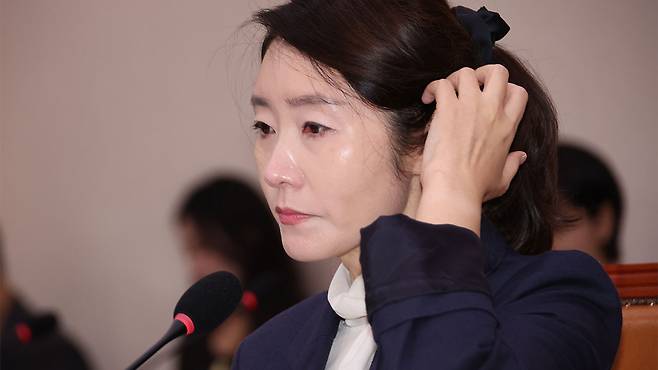 질문 받는 강선우 여가부 장관 후보자