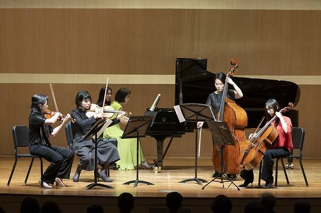 지난해 2월 서울 세종문화회관 체임버홀에서 열린 '2024 서울시향 실내악 시리즈 I: 낭만과 혁신' 공연 모습. 서울시향 제공