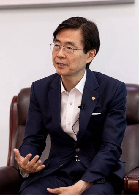 조경태 국민의힘 의원이 7월 10일 서울 여의도 국회 의원회관에서 ‘신동아’와 인터뷰하고 있다. 지호영 기자