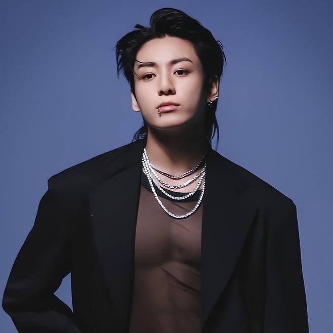 방탄소년단 정국, 빌리 아일리시·해리 스타일스와 나란히..亞솔로 최초 스포티파이 올 트랙 1억 스트리밍 돌파