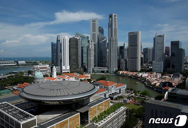 싱가포르 도심의 고층 빌딩. ⓒ로이터