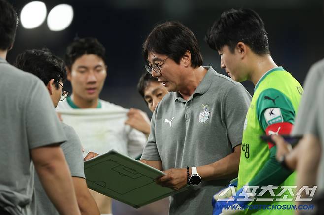 문수축구경기장/ K리그1/ 울산HDFC vs 대전하나시티즌/ 대전 황선홍 감독/ 사진 김정수