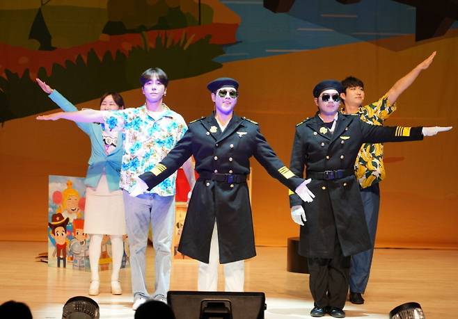 2024년 독서문화진흥 프로그램 뮤지컬 ‘라이트 형제’가 진행되고 있다. 강북구 제공