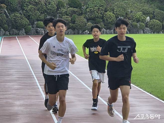 22일 삼성생명휴먼센터에서 훈련하고 있는 서울 삼성 썬더스 연고지명 선수들. 김시원, 이도현, 이제이, 김도하(왼쪽부터). 사진제공|서울 삼성 썬더스