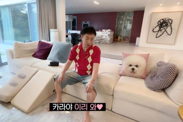 박명수가 집안 곳곳 반려견에 대한 애정을 드러냈다. / 유튜브 '할명수'