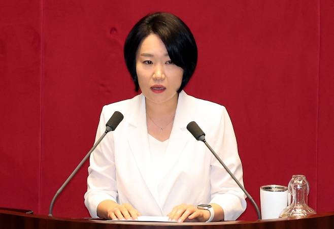 추경안 찬성 토론하는 이소영 의원 - 이소영 더불어민주당 의원이 4일 오후 서울 여의도 국회에서 열린 제426회 국회(임시회) 제5차 본회의에서 2회 추가경정예산안에 대한 찬성 토론을 하고 있다. 2025.07.04. 뉴시스