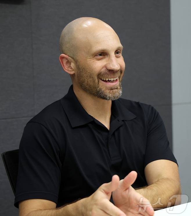 가이 포트 WSC 스포츠 아태 총괄이 23일 경기 성남시 분당구의 한 공유오피스에서 뉴스1과 인터뷰를 하고 있다. ⓒ News1 김영운 기자