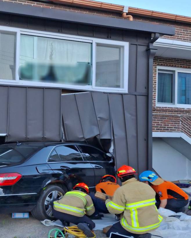 사고가 난 현장. / 사진 = 경기도소방재난본부