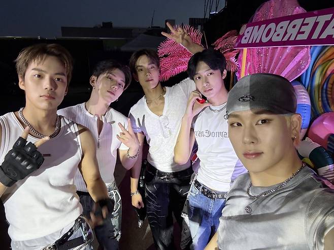 사진=몬스타엑스 공식 계정