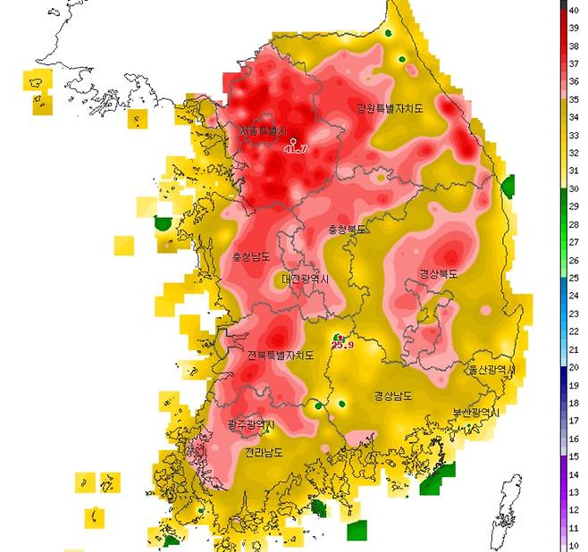 7월 27일 기준 일 최고기온 분포도. 대구 등 지역보다 서울·경기 등 수도권 지역이 더욱 붉게 칠해져 있다. 최고기온이 더 높았다는 의미다. /기상청